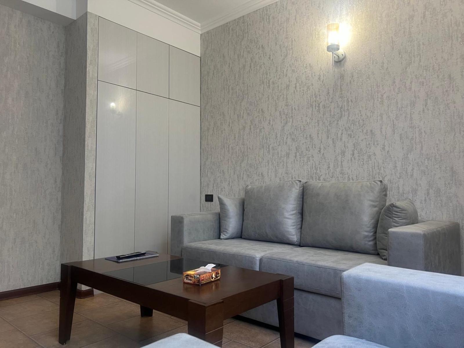 Park Avenue Hotel יירבאן מראה חיצוני תמונה