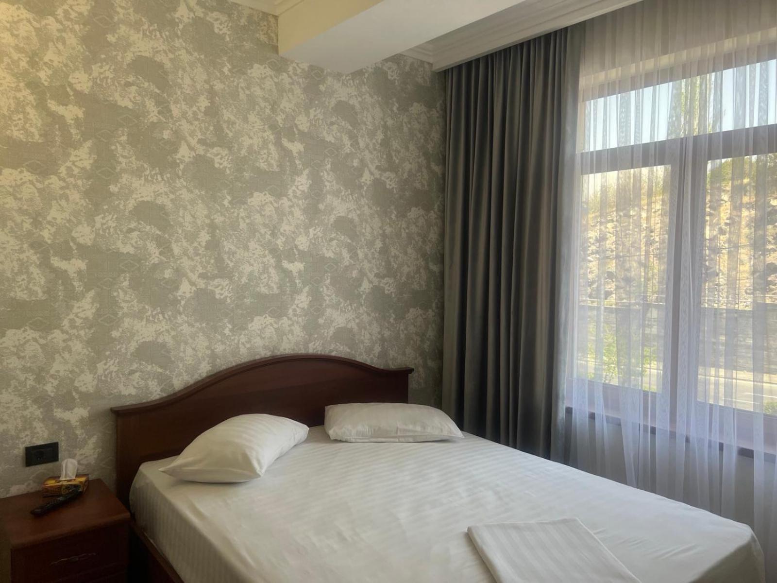 Park Avenue Hotel יירבאן מראה חיצוני תמונה