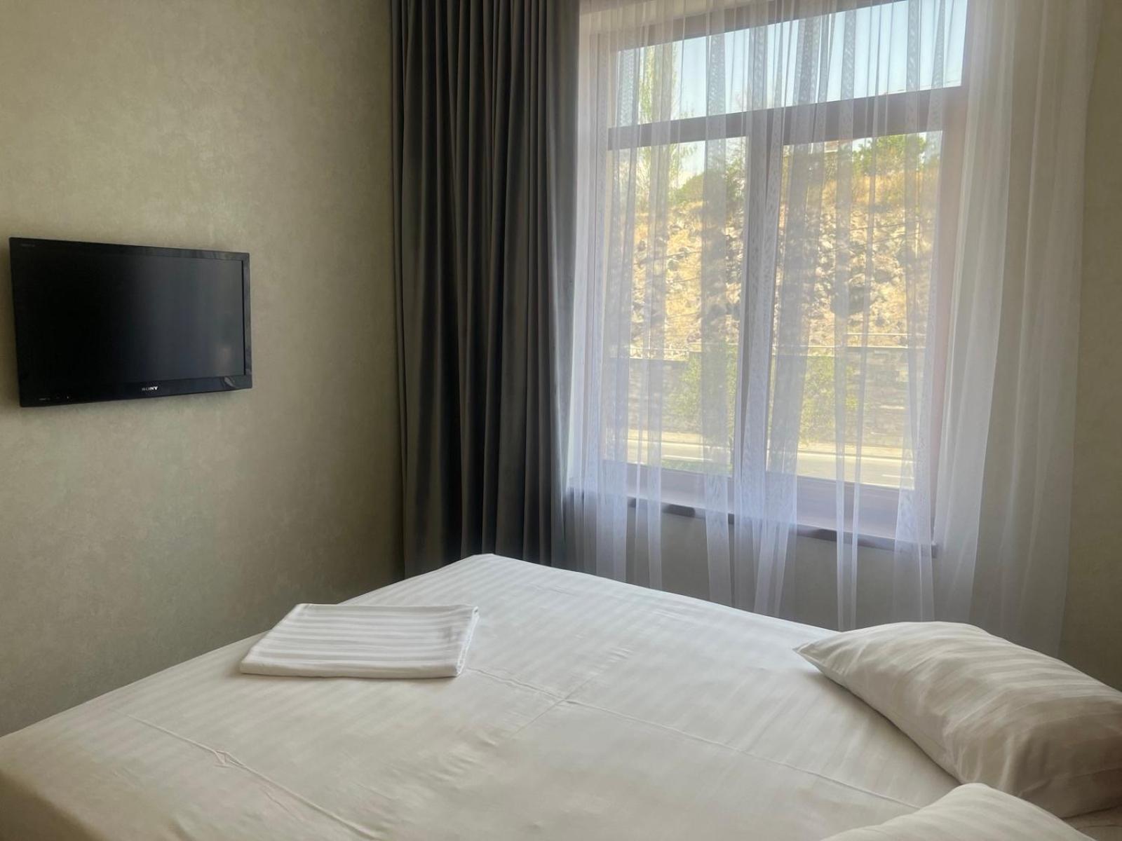 Park Avenue Hotel יירבאן מראה חיצוני תמונה