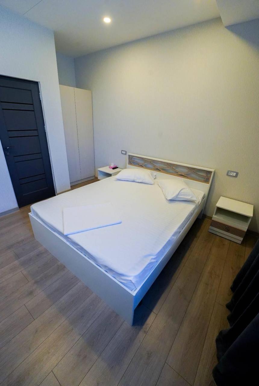 Park Avenue Hotel יירבאן מראה חיצוני תמונה