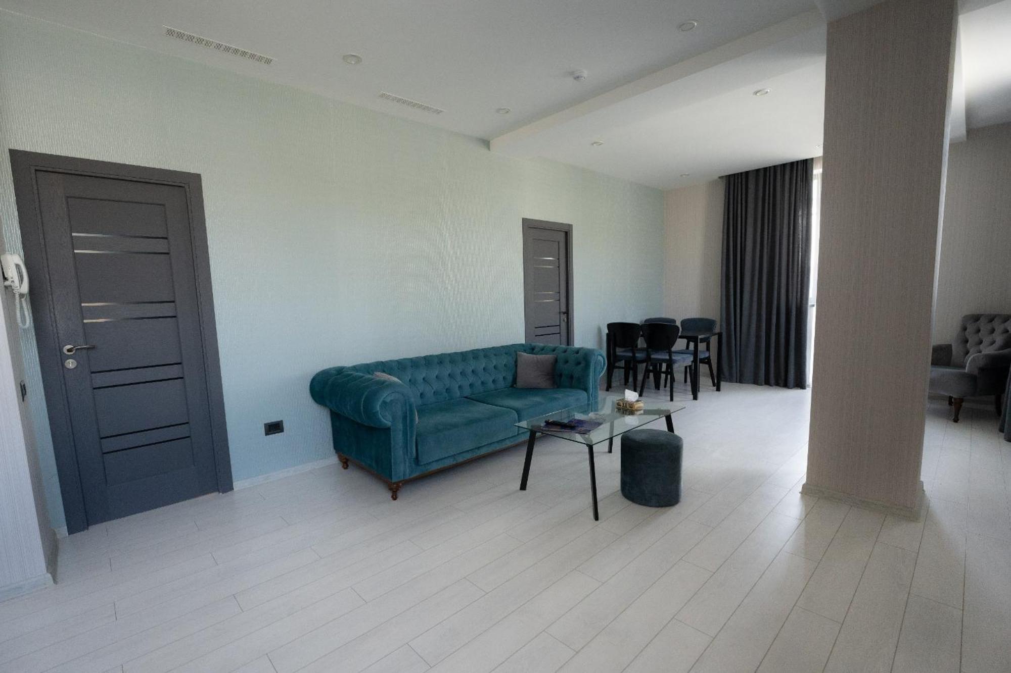 Park Avenue Hotel יירבאן מראה חיצוני תמונה