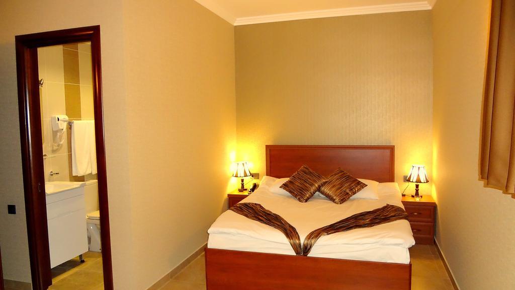 Park Avenue Hotel יירבאן חדר תמונה