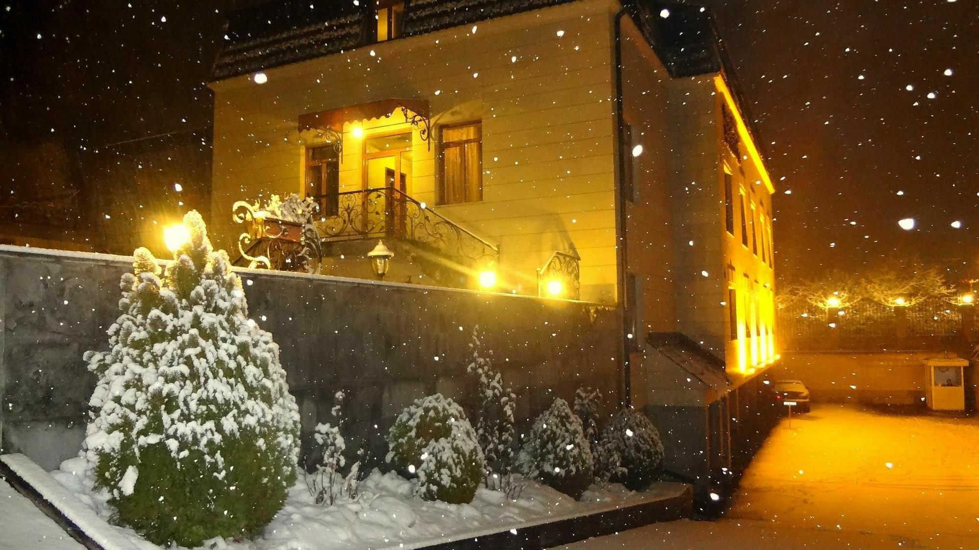 Park Avenue Hotel יירבאן מראה חיצוני תמונה